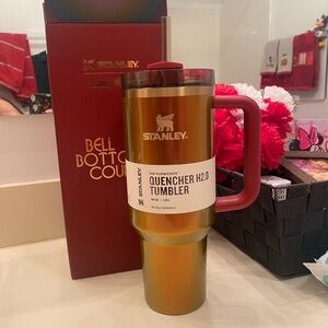 New Lainey Wilson Stanley